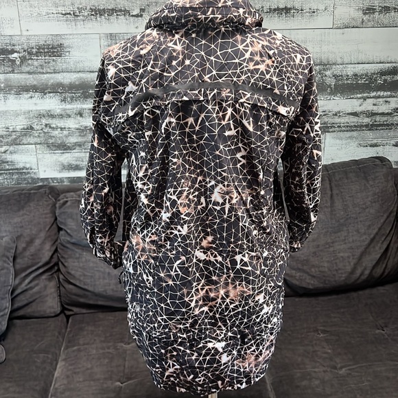 Lululemon Pack It Up Pack It In jacket. - Picture 5 of 11